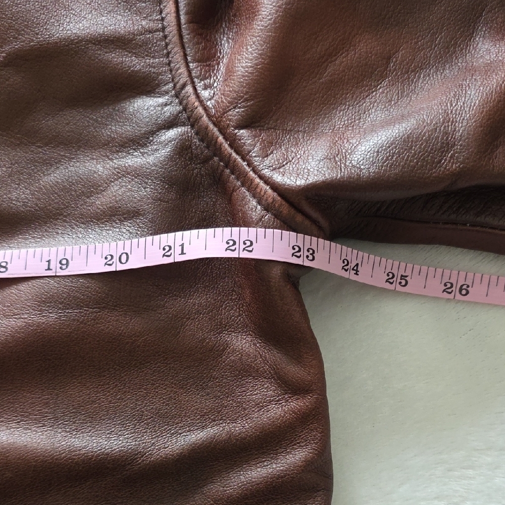 Men's Classic Brown Leather Jacket - Picture 10 of 16